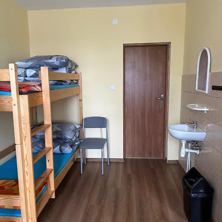 Szkolne Schronisko Mlodziezowe Auberge de jeunesse Grzybowo (West Pomeranian)
