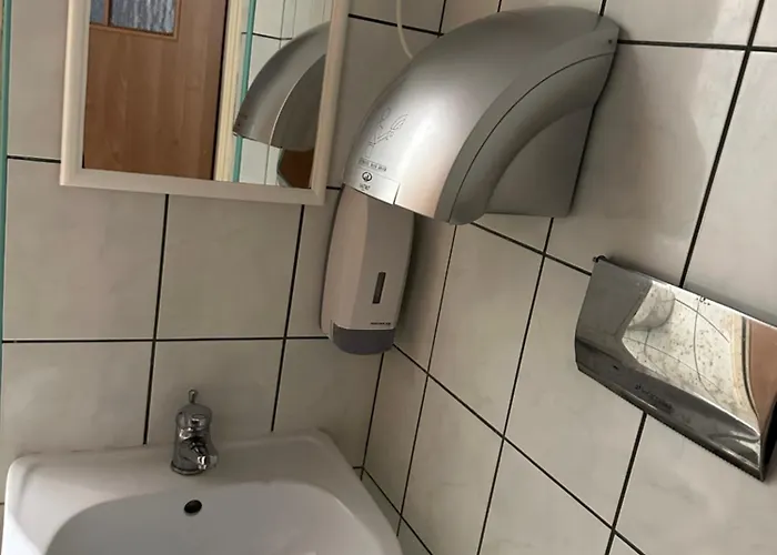 Szkolne Schronisko Mlodziezowe Albergue *